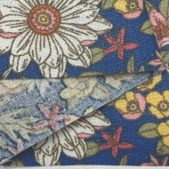 Tissu coton enduit Lolita fleuri multi-couleur sur bleu nuit