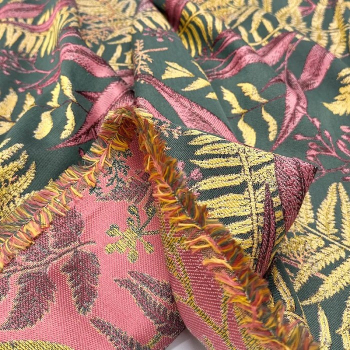 Tissus Jacquard Polyester Feuilles Automnal prunes et jaunes dorés sur kaki