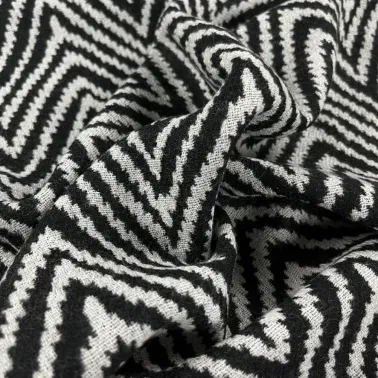 Tissu lainage acrylique à rayures chevron noir blanc
