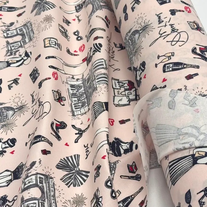 Tissu coton enduit J'aime Paris Tour Eiffel noir et écru sur fond rose poudré