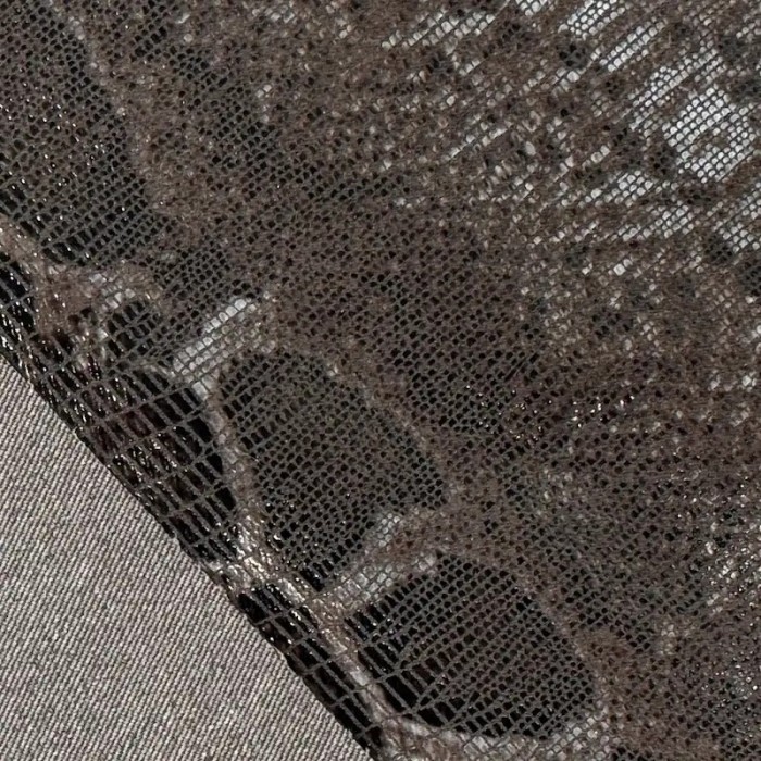 Tissu Toile Coton Polyester Brun Taupe Imitation Reptile - Coupon 300cm x 140cm