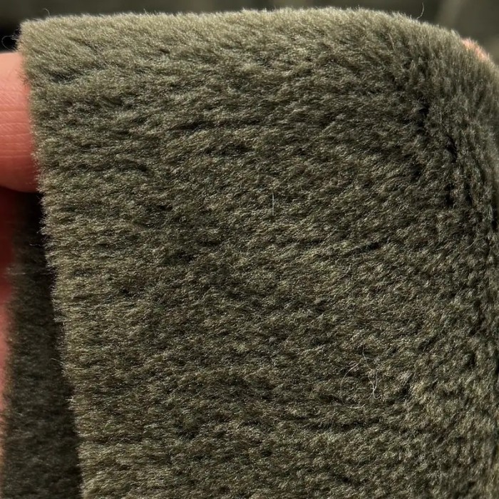 Tissu Polaire Polyester Vert Kaki Foncé Uni- Coupon 150cm x 200cm