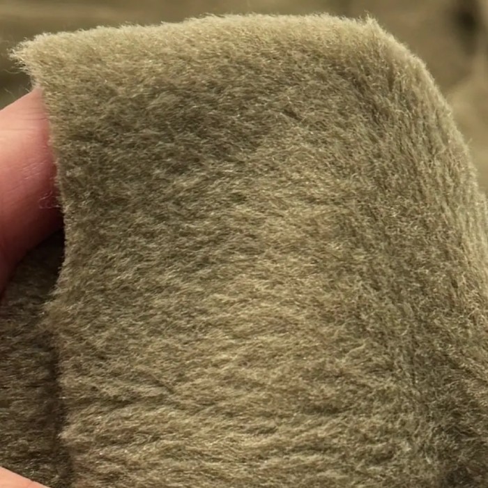 Tissu Polaire Polyester Taupe Kaki Uni- Coupon 150cm x 200cm