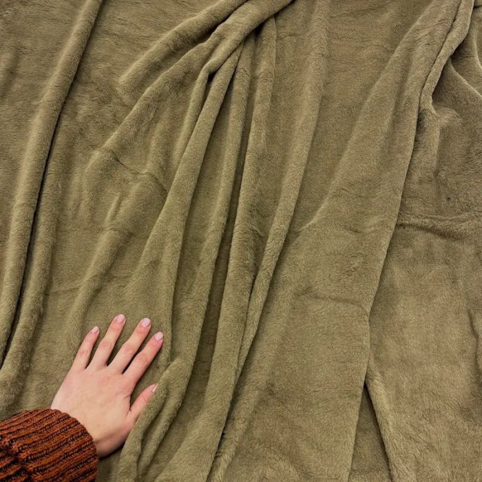 Tissu Polaire Polyester Taupe Kaki Uni- Coupon 150cm x 200cm