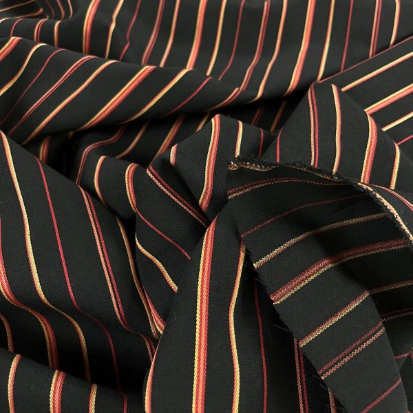 Tissu polyester à rayure noir multi-couleurs Tissu polyester à rayure noir multi-couleurs