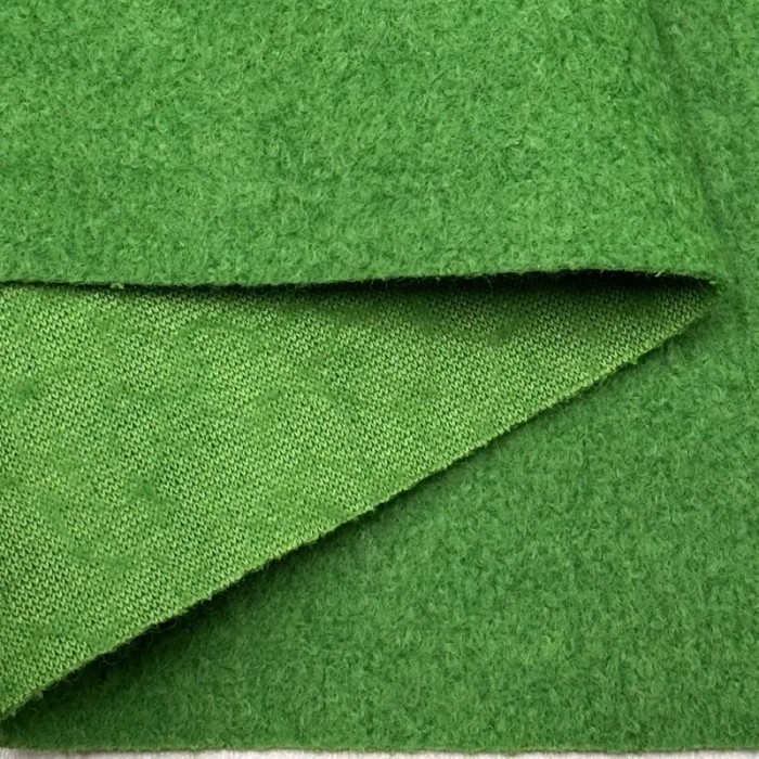 Tissu Laine Polyester Bouilli Vert Gazon Uni- Coupon 150cm x 300cm
