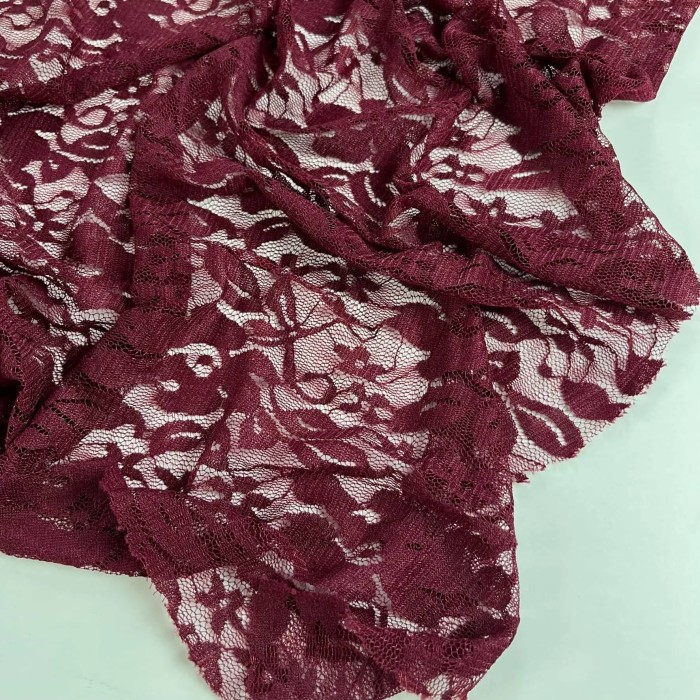 Tissu polyester dentelle fleurs bordeaux Tissu polyester dentelle fleurs bordeaux