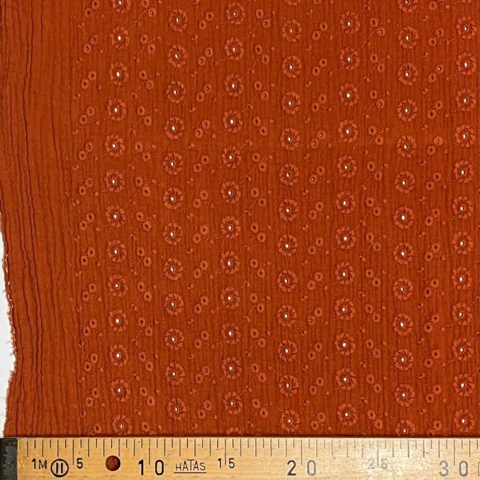 Tissu Double gaze broderie Suzy rouille Tissu Double gaze broderie Suzy rouille