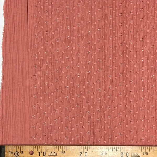 Tissu Double gaze broderie Adele corail Tissu Double gaze broderie Adele corail