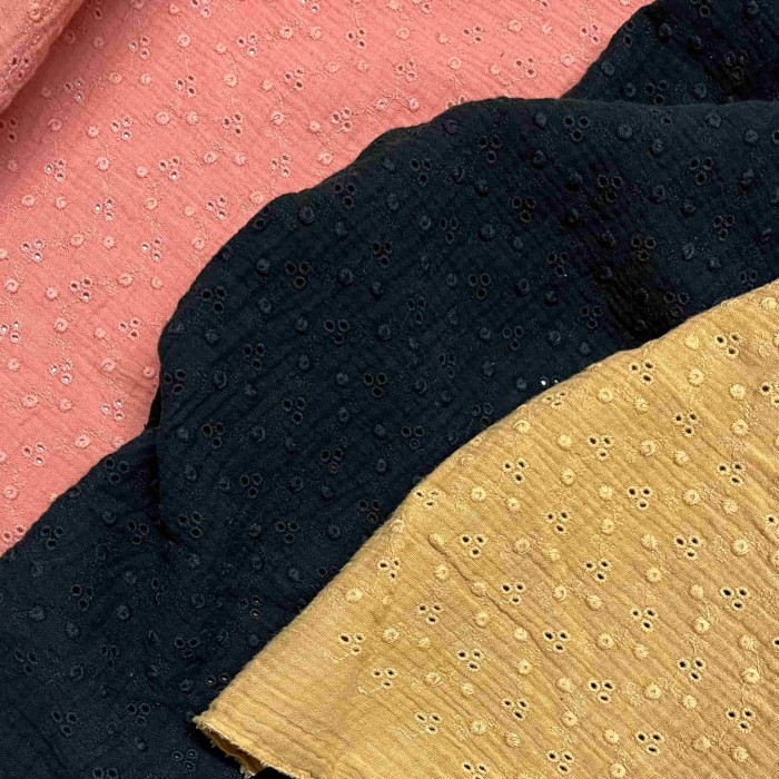 Tissu Double gaze broderie Adele noir