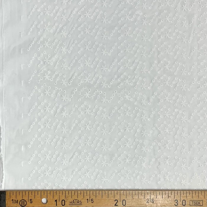 Tissu broderie anglaise étoile blanc Tissu broderie anglaise étoile blanc