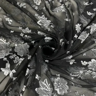 Tissu polyester à fleurs noir argenté