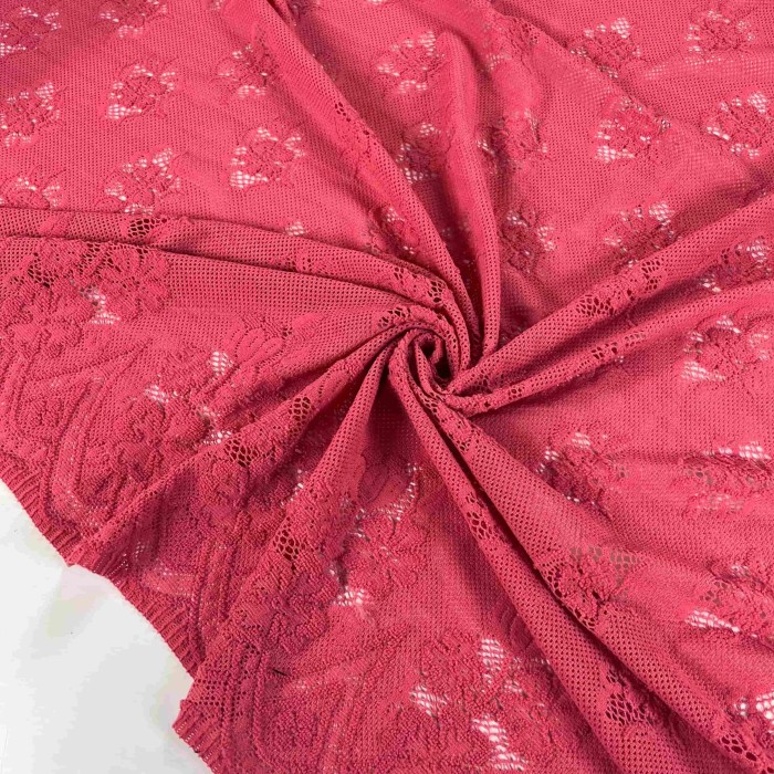 Tissu polyester dentelle fleurs rose