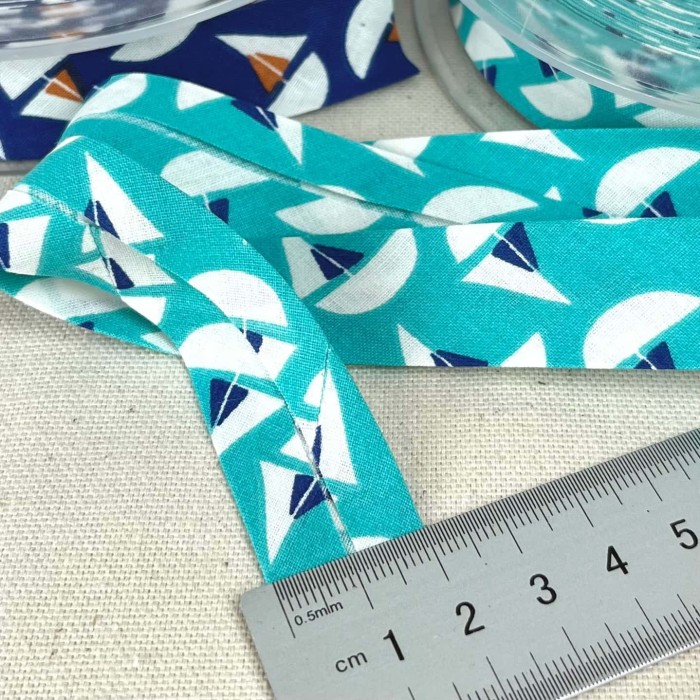 Biais coton imprimé voilier 20mm turquoise Biais coton imprimé voilier 20mm turquoise