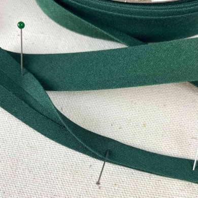Biais coton polyester 20mm vert Biais coton polyester 20mm vert