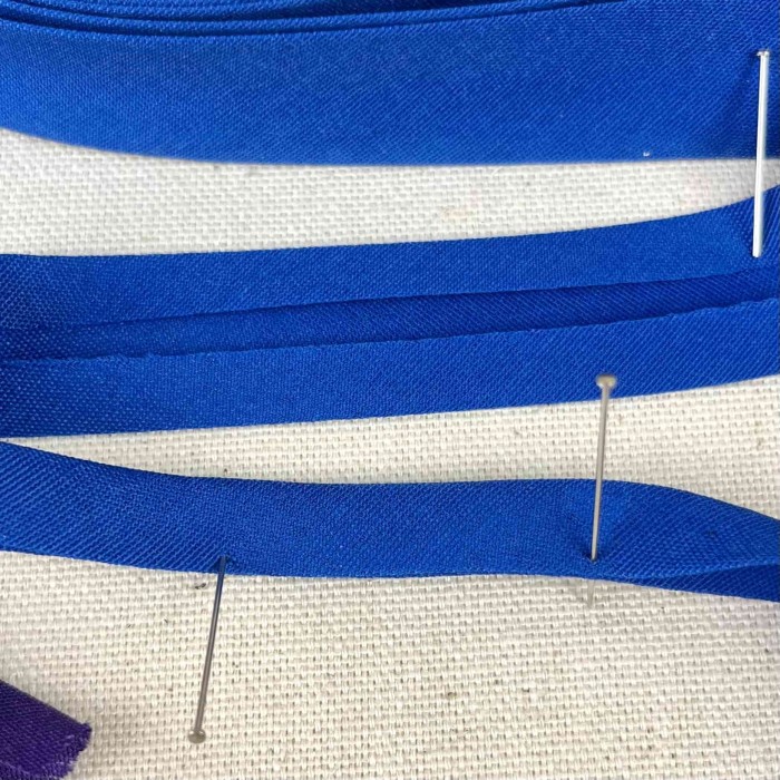 Biais coton polyester 20mm bleu Biais coton polyester 20mm bleu