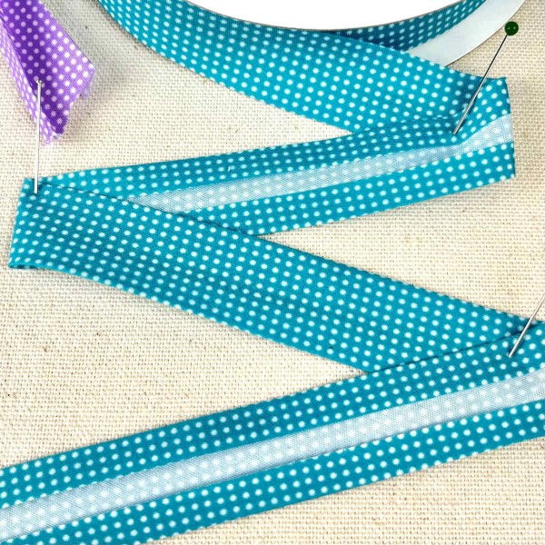 Biais coton polyester petit pois 20mm turquoise Biais coton polyester petit pois 20mm turquoise