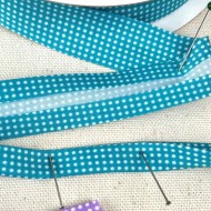 Biais coton polyester petit pois 20mm turquoise