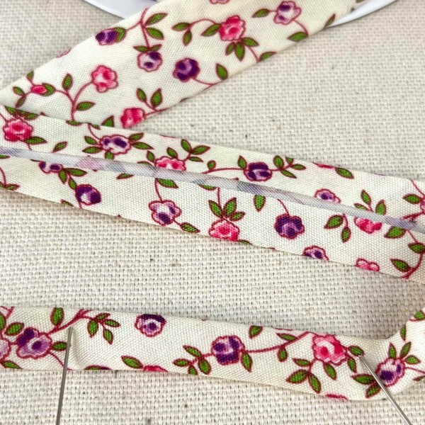 Biais coton polyester rose 20mm rouge Biais coton polyester rose 20mm rouge