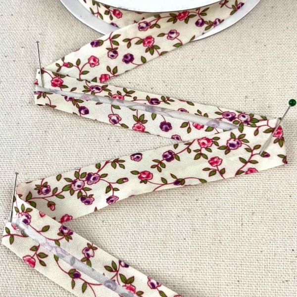 Biais coton polyester rose 20mm rouge Biais coton polyester rose 20mm rouge