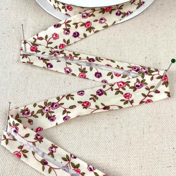 Biais coton polyester rose 20mm rouge violet Biais coton polyester rose 20mm rouge violet