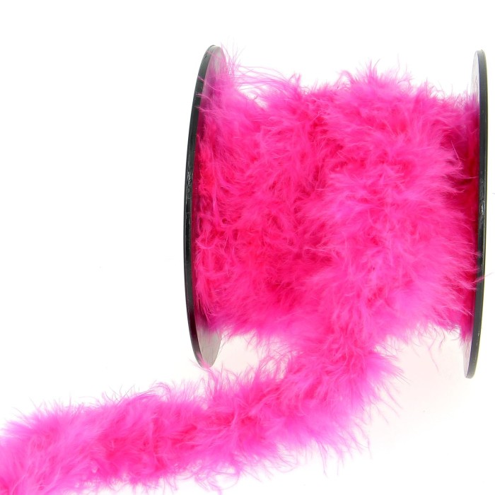 Ruban plumes marabout N°3 fuchsia Ruban plumes marabout N°3 fuchsia
