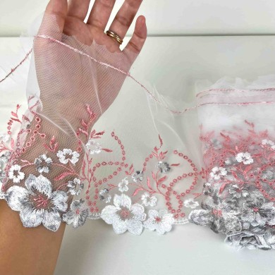 Dentelle fleurs blanches argentées 18cm Dentelle fleurs blanches argentées 18cm