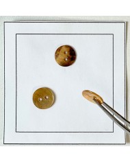 Bouton nacre rond jaune Bouton nacre rond jaune