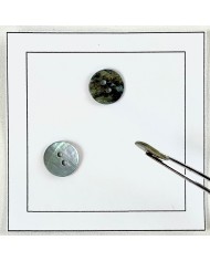 Bouton nacre rond gris