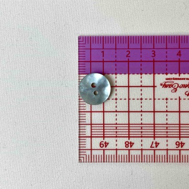 Bouton nacre rond gris Bouton nacre rond gris