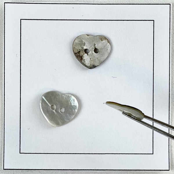 Bouton nacre cœur blanc Bouton nacre cœur blanc