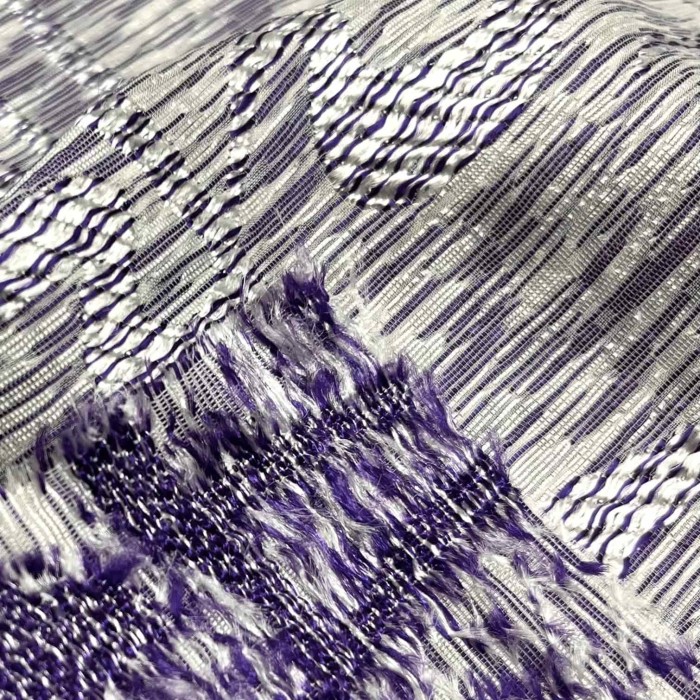 Tissu viscose soie broché violet - Haute couture Tissu viscose soie broché violet - Haute couture