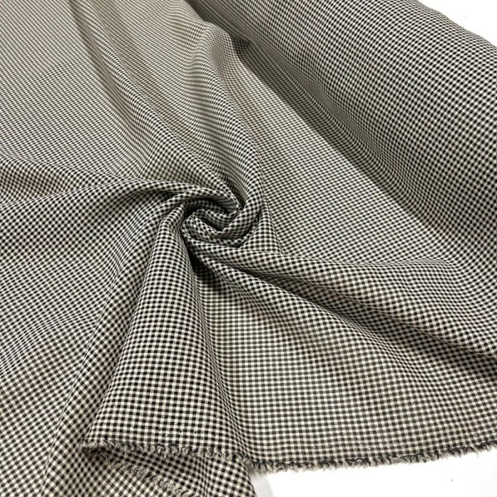 Tissu viscose autres fibres petit carré Haute couture Tissu viscose autres fibres petit carré Haute couture