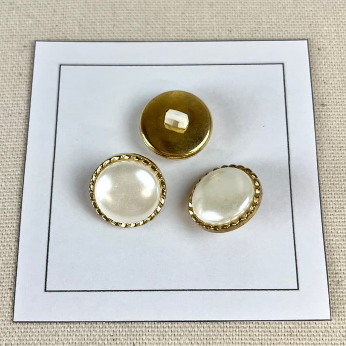 Bouton plastique perle doré 18mm