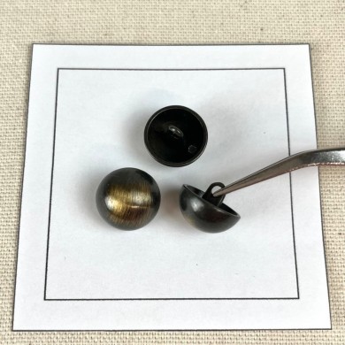 Bouton métal arrondi bronze 15mm Bouton métal arrondi bronze 15mm