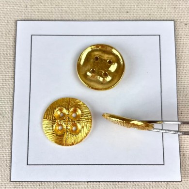 Bouton métal lourd rayé doré S 20mm Bouton métal lourd rayé doré S 20mm