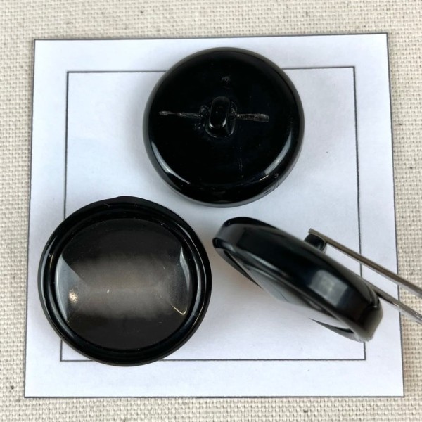 Bouton plastique bijou noir 31mm Bouton plastique bijou noir 31mm