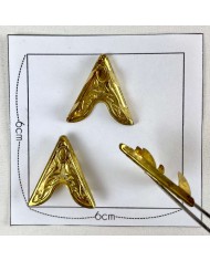 Bouton à griffe "A" à ornement doré