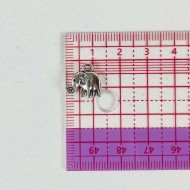 Charm éléphant argenté