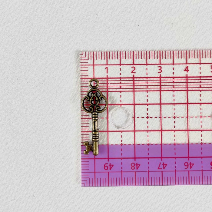 Charm clé bronze Charm clé bronze