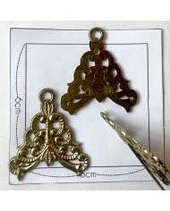 Charm "A" ornement bronze Charm "A" ornement bronze