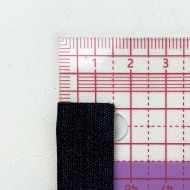 Biais élastique pré-plié satiné noir 15mm Biais élastique pré-plié satiné noir 15mm