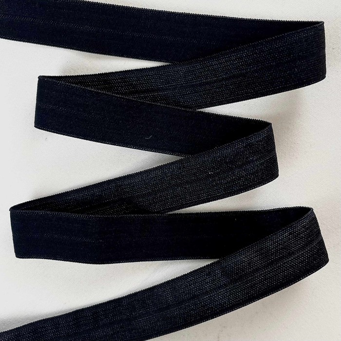 Biais élastique pré-plié satiné noir 15mm Biais élastique pré-plié satiné noir 15mm