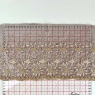 Dentelle fleurs blanches dorés sur tulle marron 20cm