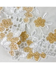 Dentelle fleurs dorés sur tulle blanc 18cm