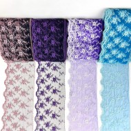 Dentelle glycines violettes sur tulle noir 13cm Dentelle glycines violettes sur tulle noir 13cm