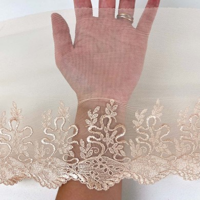 Dentelle fleurs pêches sur tulle pêche 19cm Dentelle fleurs pêches sur tulle pêche 19cm