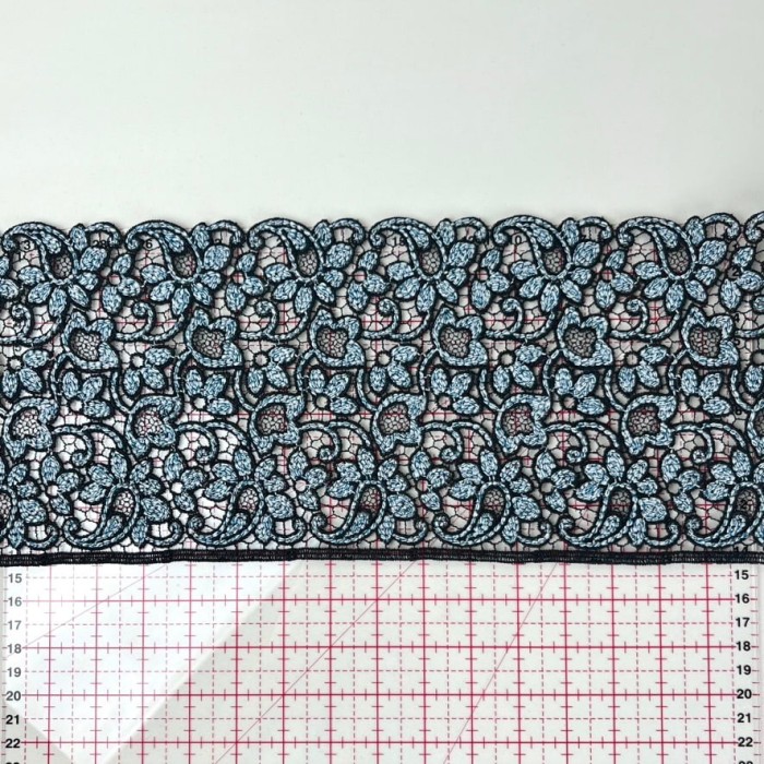 Dentelle macramé fleurs bleues sur noir 14cm Dentelle macramé fleurs bleues sur noir 14cm