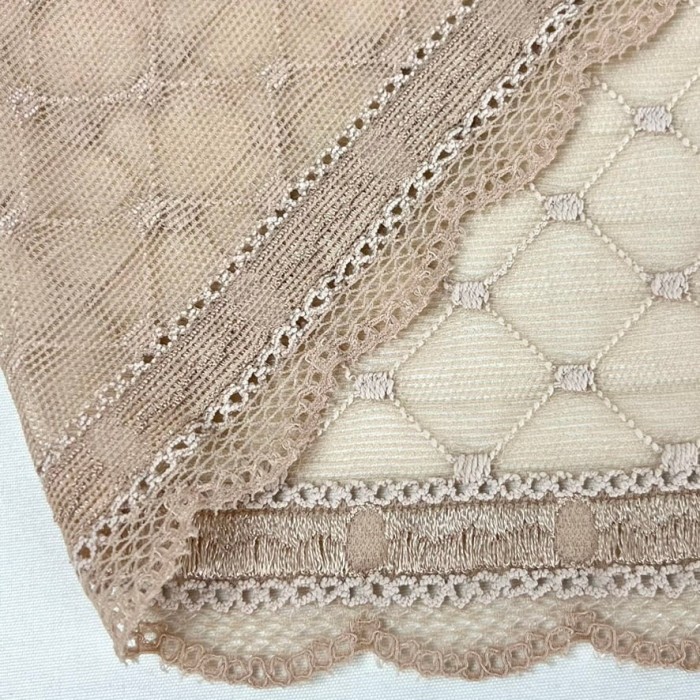 Dentelle élasthanne losange beige 17cm Dentelle élasthanne losange beige 17cm