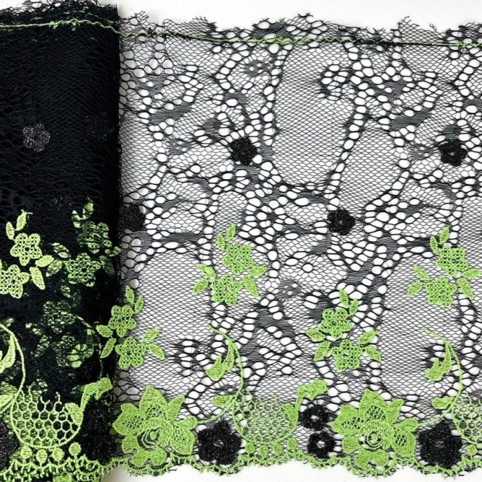 Dentelle fleurs néon vert sur tulle noir 21cm